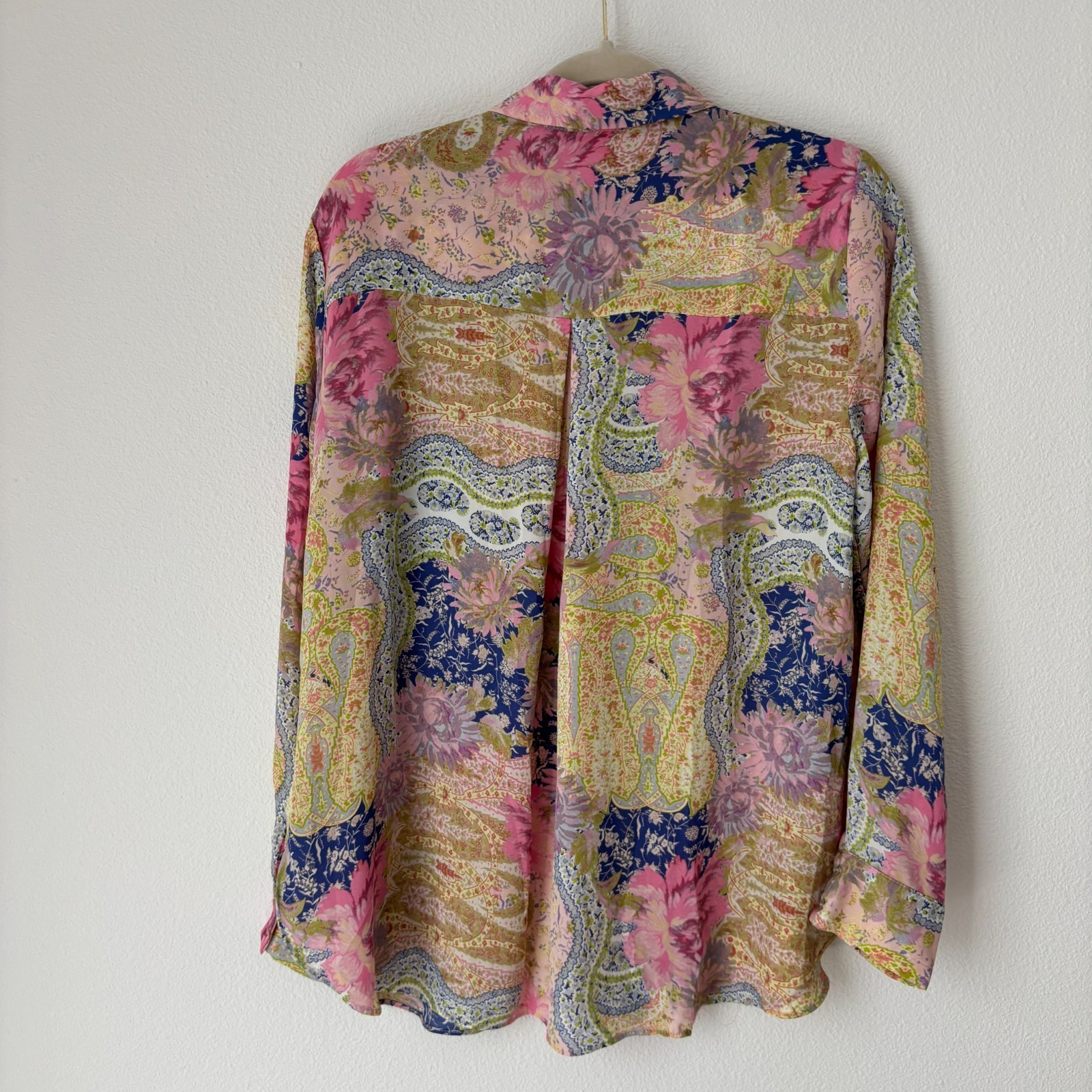 Rose & Olive Top Women’s Medium Pink Yellow Blue Floral Paisley Blouse Romantic