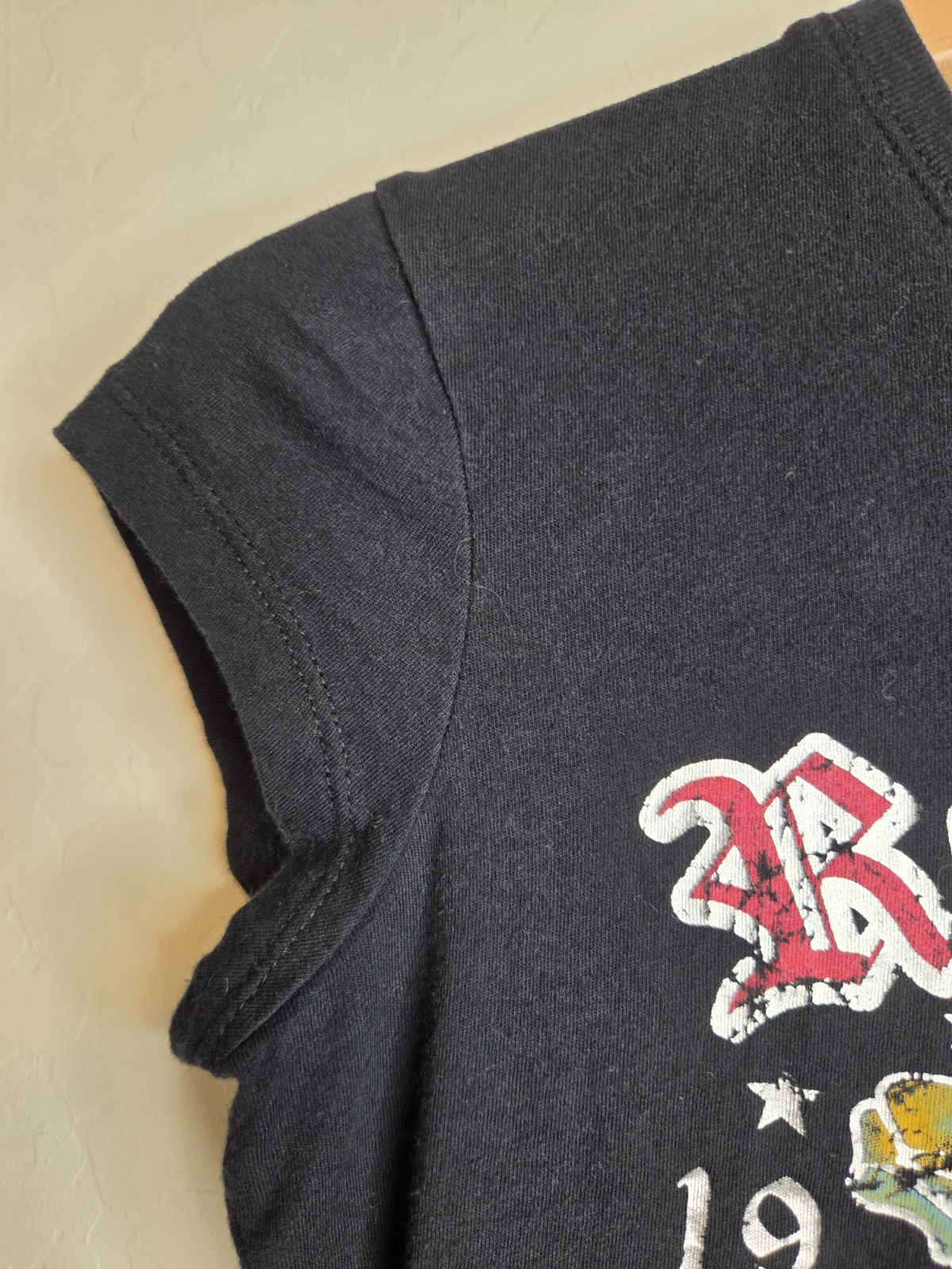 Full Tilt Women Black Small? Tshirt Rock Star Graphic Angel Wings Rose Baby Y2K
