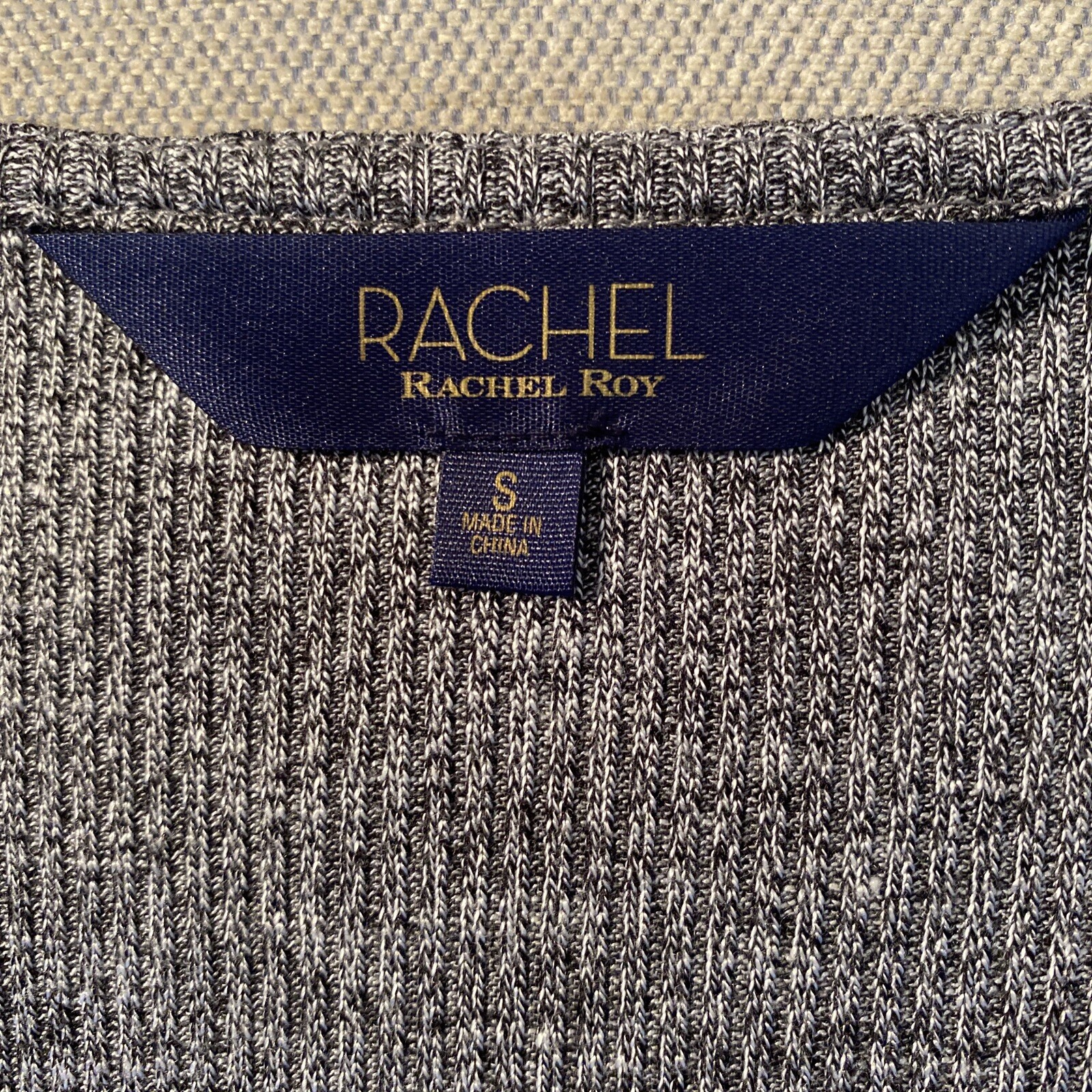 Rachel Roy NWT Gray Ribbed Top Cap Sleeve V-Neck Sz S Viscose Polyester Macy’s