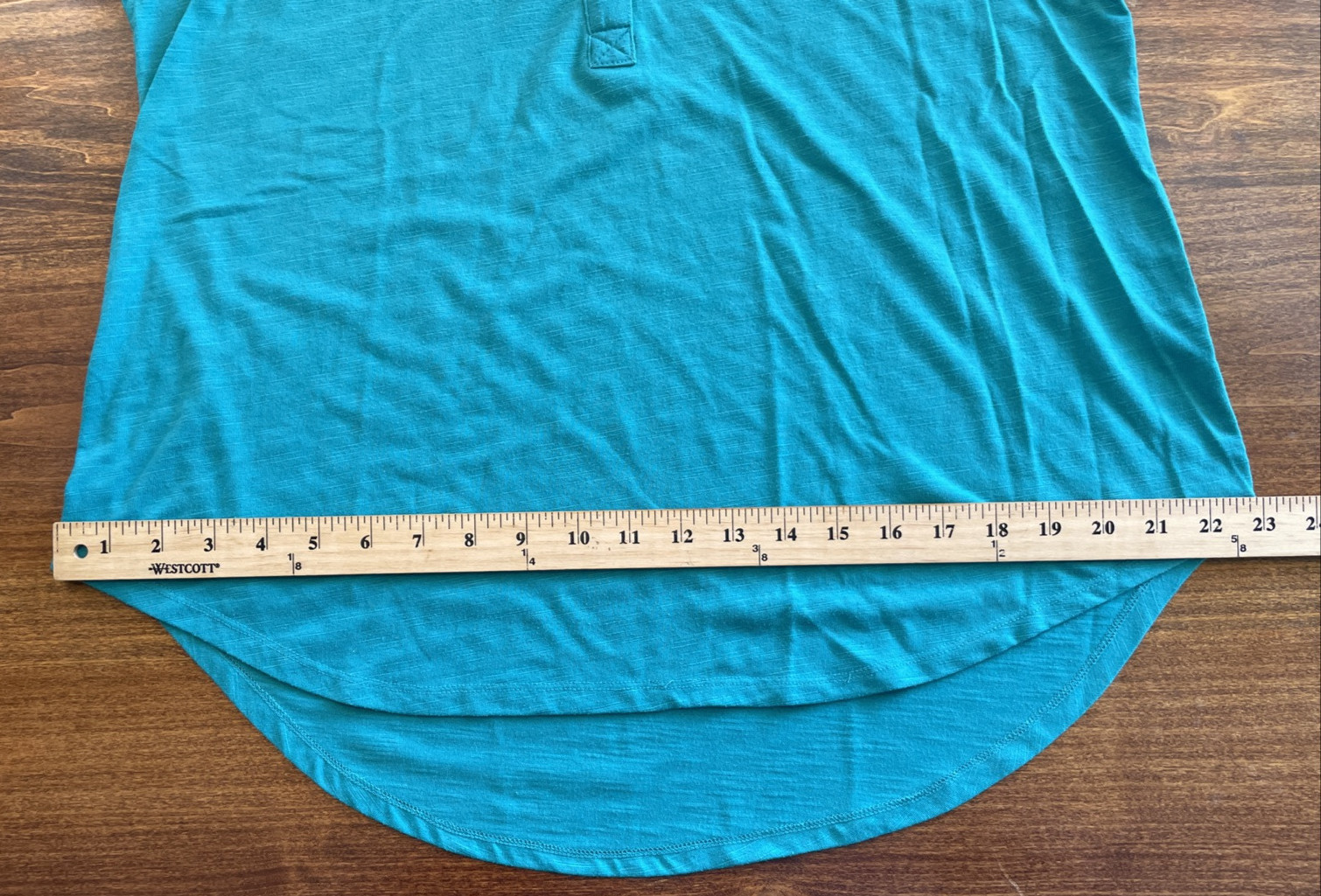 Lot of 4 Women’s Size XL 3 T-Shirts 1 Tank Various Brands