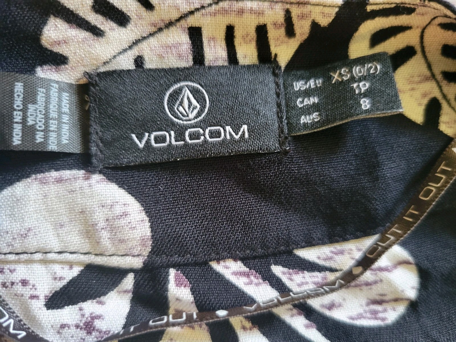 XS 0/2 VOLCOM Floral Wrap Tie Front crop top Aloha PRINT Hibiscus Flower Leaves