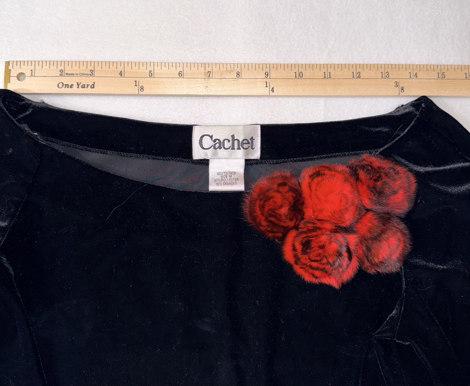 Cachet Black Velvet Womens Top Red Feathers Medium Gothic Whimsigoth Vintage 90s