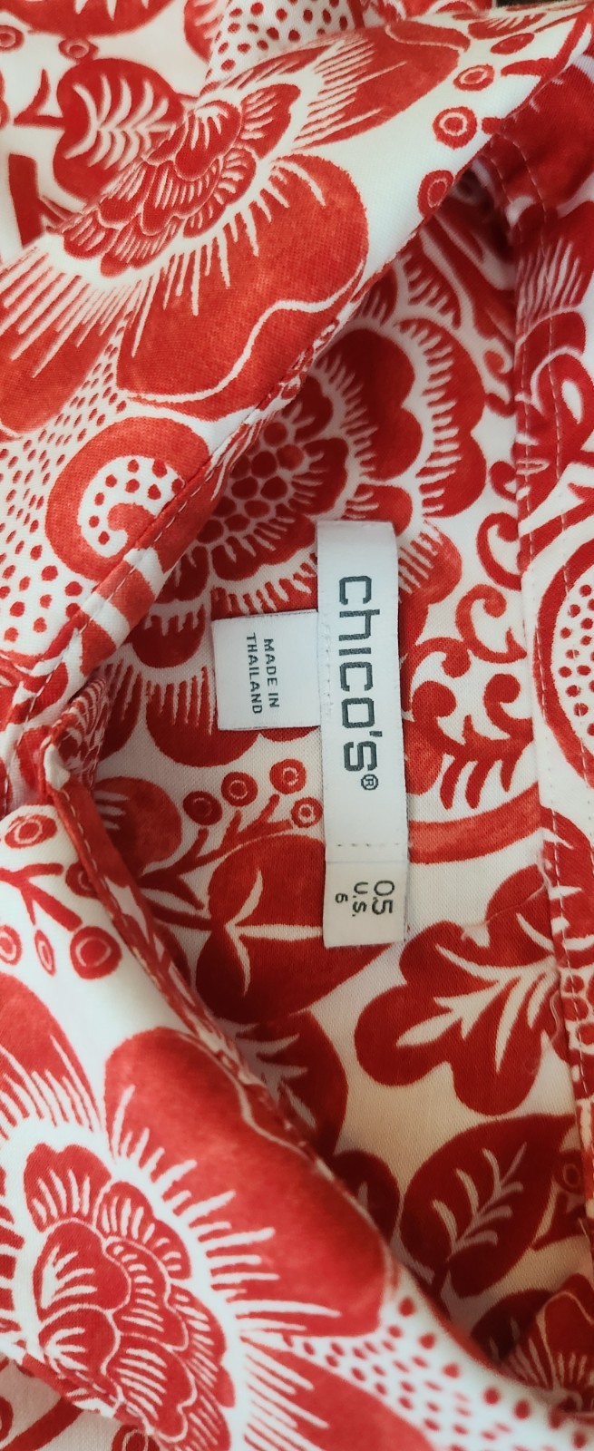 Chico’s Red/White “Paisley & Floral” Top Blouse – Size 0.5 (6)
