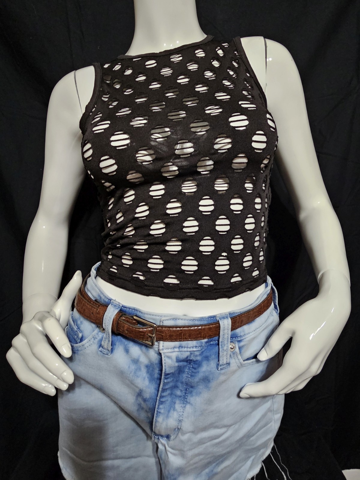 Forever 21 black knit crop top cut-out design size medium