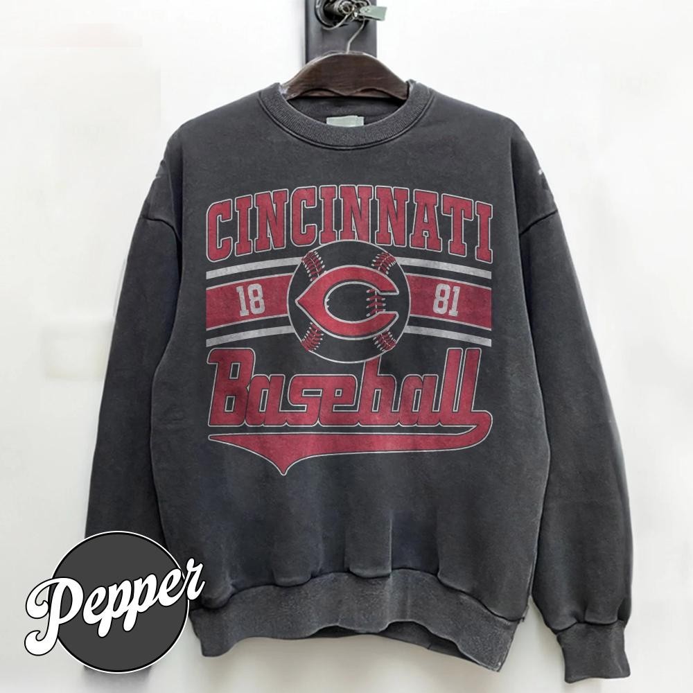 Cincinnati Reds Vintage Baseball Team Comfort Colors Crewneck Pepper S-3XL