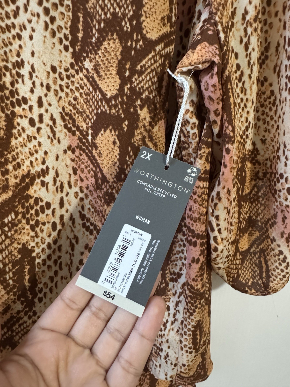NEW Worthington Women’s 2X Top Roll Tab Sleeve V-Neck Snakeskin Print