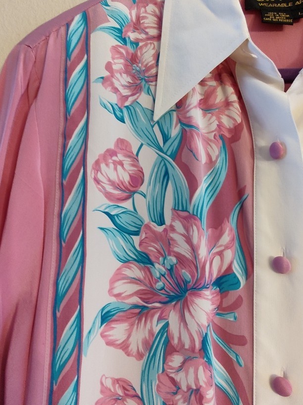 Women’s Bob Mackie Wearable Art 100% Silk Pink Lightweight Blouse Size L