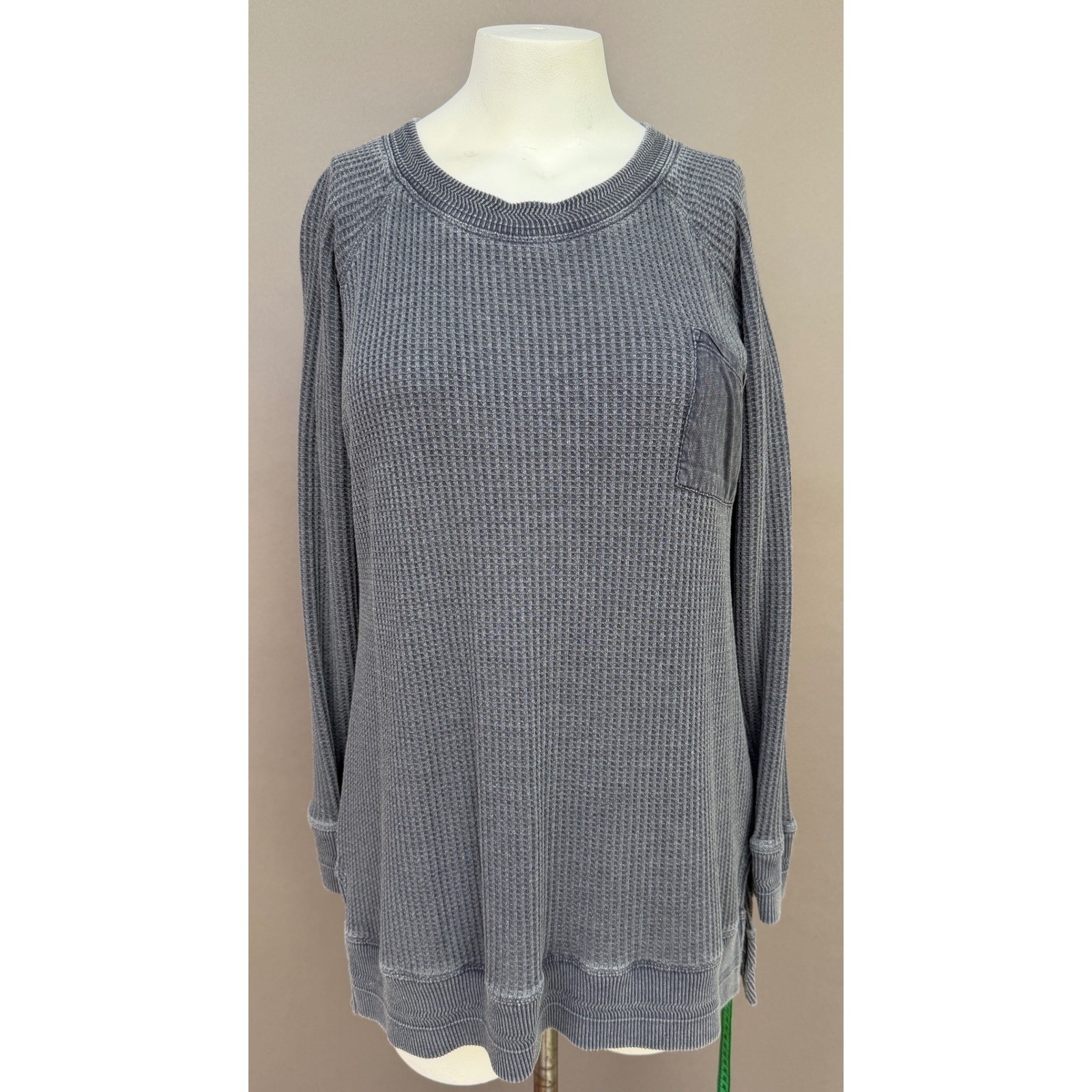 Soft Surroundings Waffle Knit Tunic Top L Grey Pocket Long Sleeve Pullover