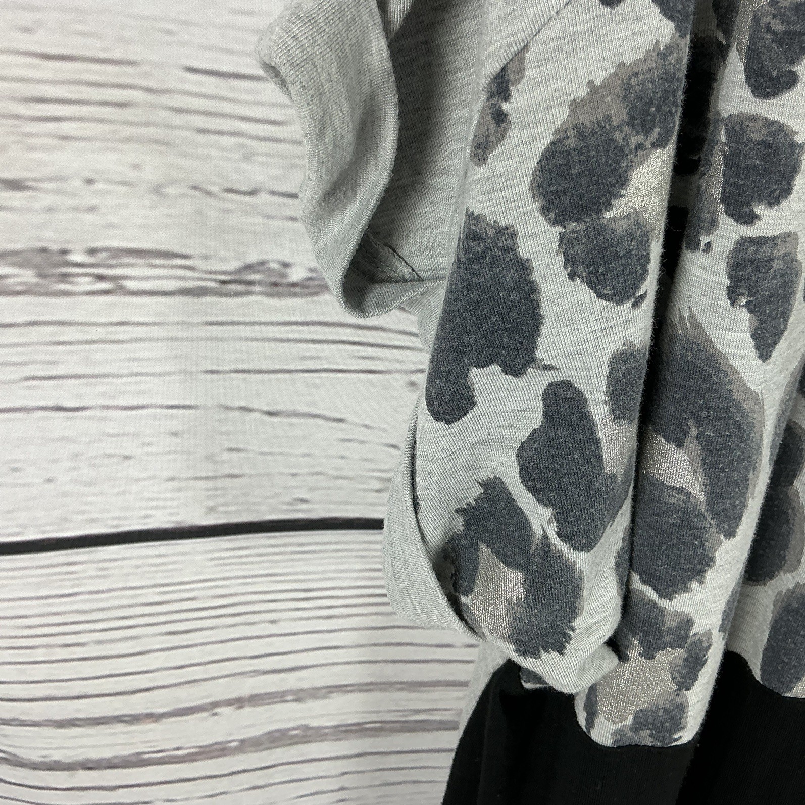 Yours Top Size 20 Grey & Black Animal Print Tunic Round Neck Short Sleeves