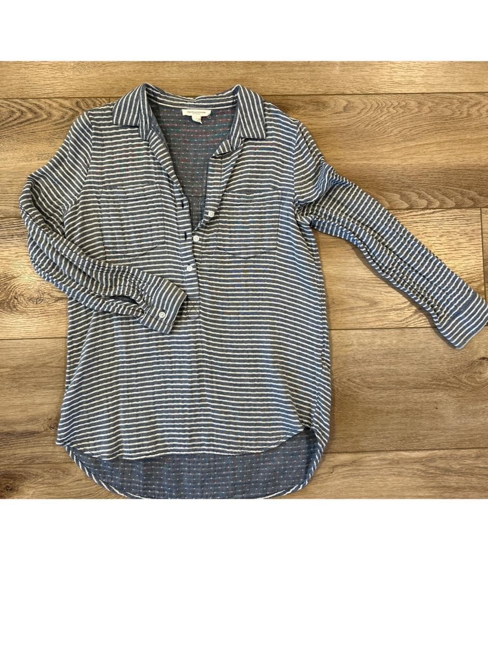 Beach Lunch Lounge Striped Blue henley Button down Top double layer gauze S