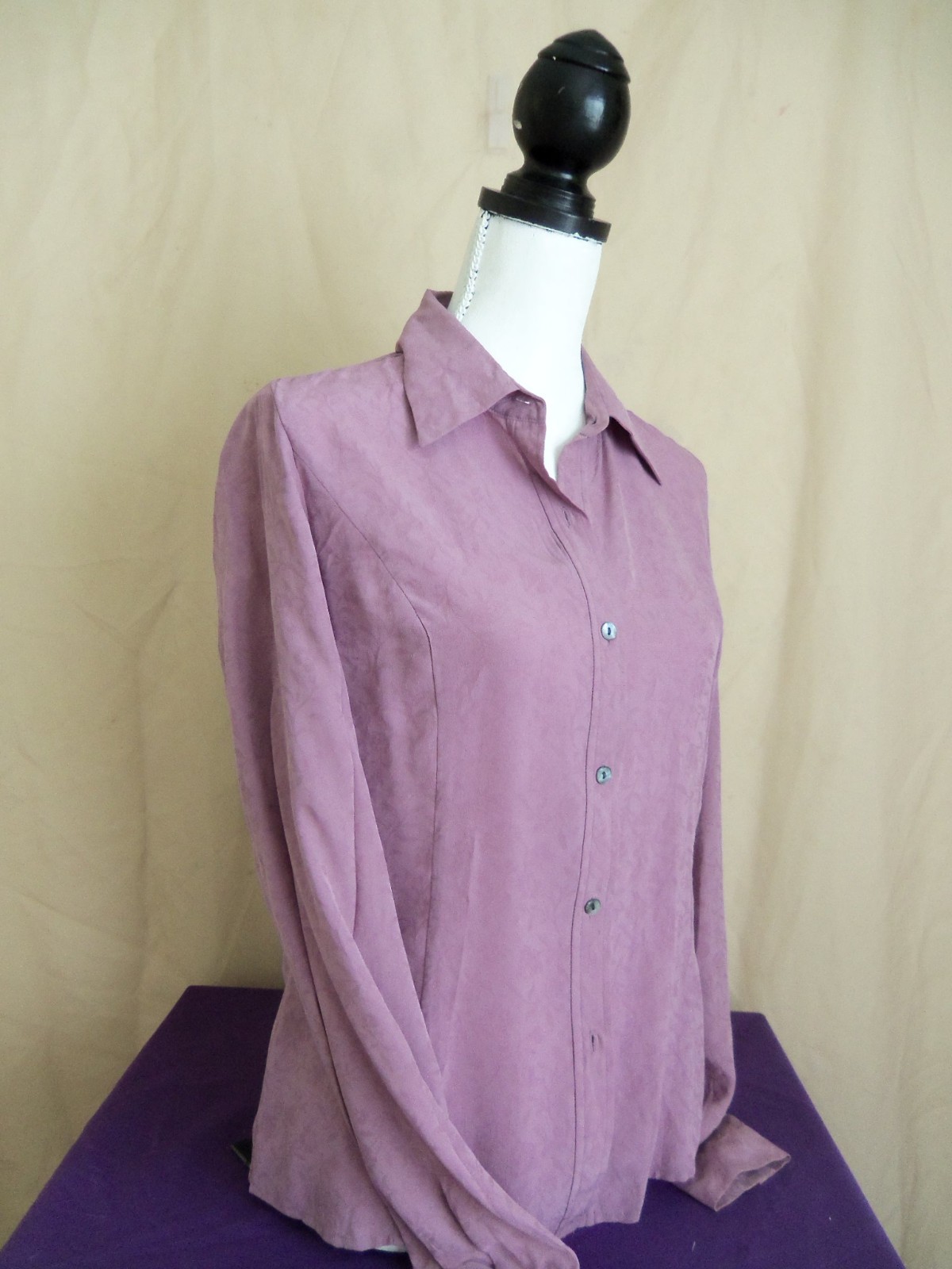90s Casual Corner lavender matte silk jacquard floral print blouse. Sz.8 & 2