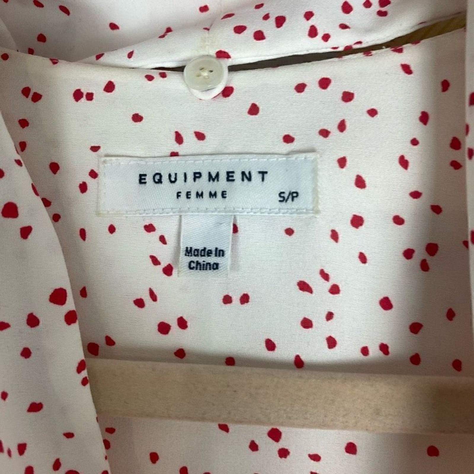EQUIPMENT | Haty Blouse in Natural White Ecarlete Dot Small EUC E140