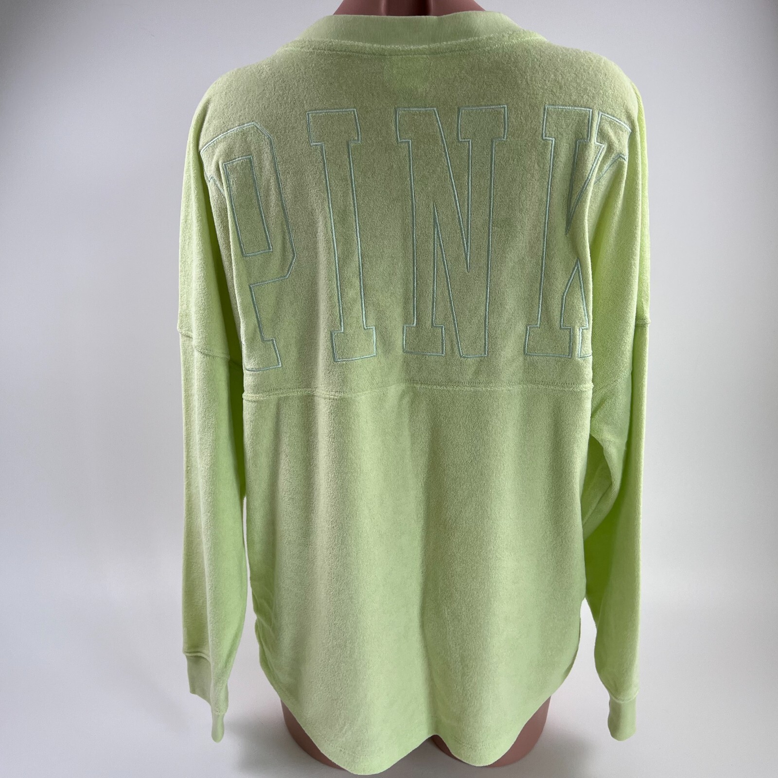 Victoria’s Secret PINK Long Sleeve V-Neck Sleepwear T-Shirt Green Size M NWT