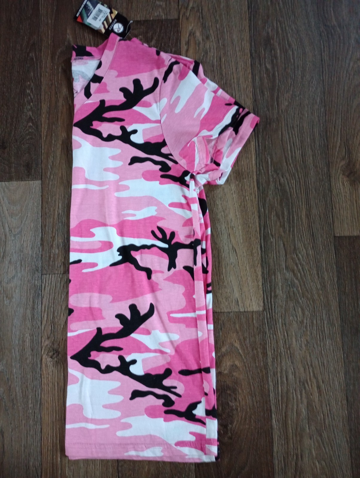 Rothco Women’s Pink Camo V-Neck T-Shirt – Size L