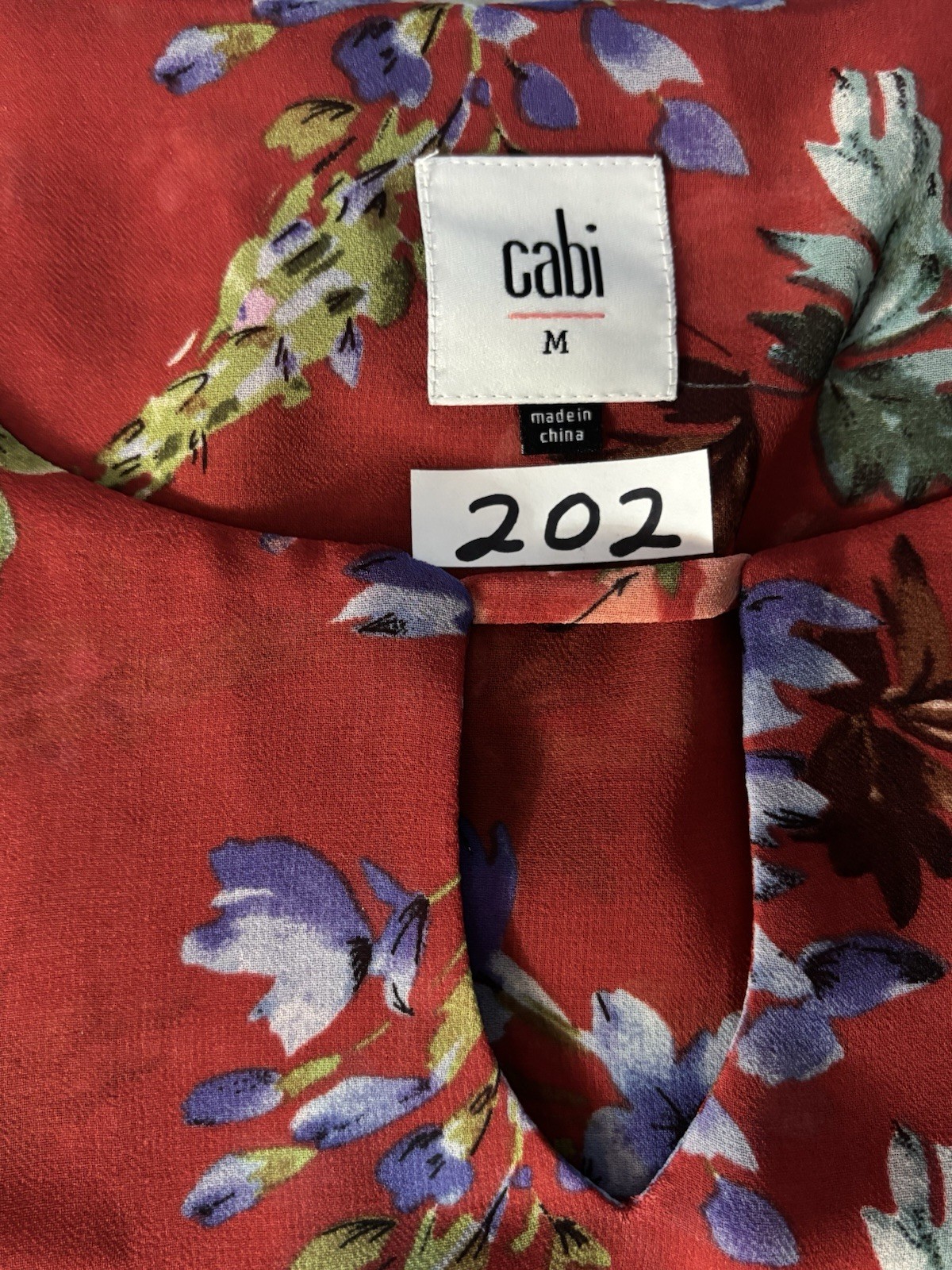 Cabi Devoted Red Floral Lined Blouse #3590 Size Medium Business Casual