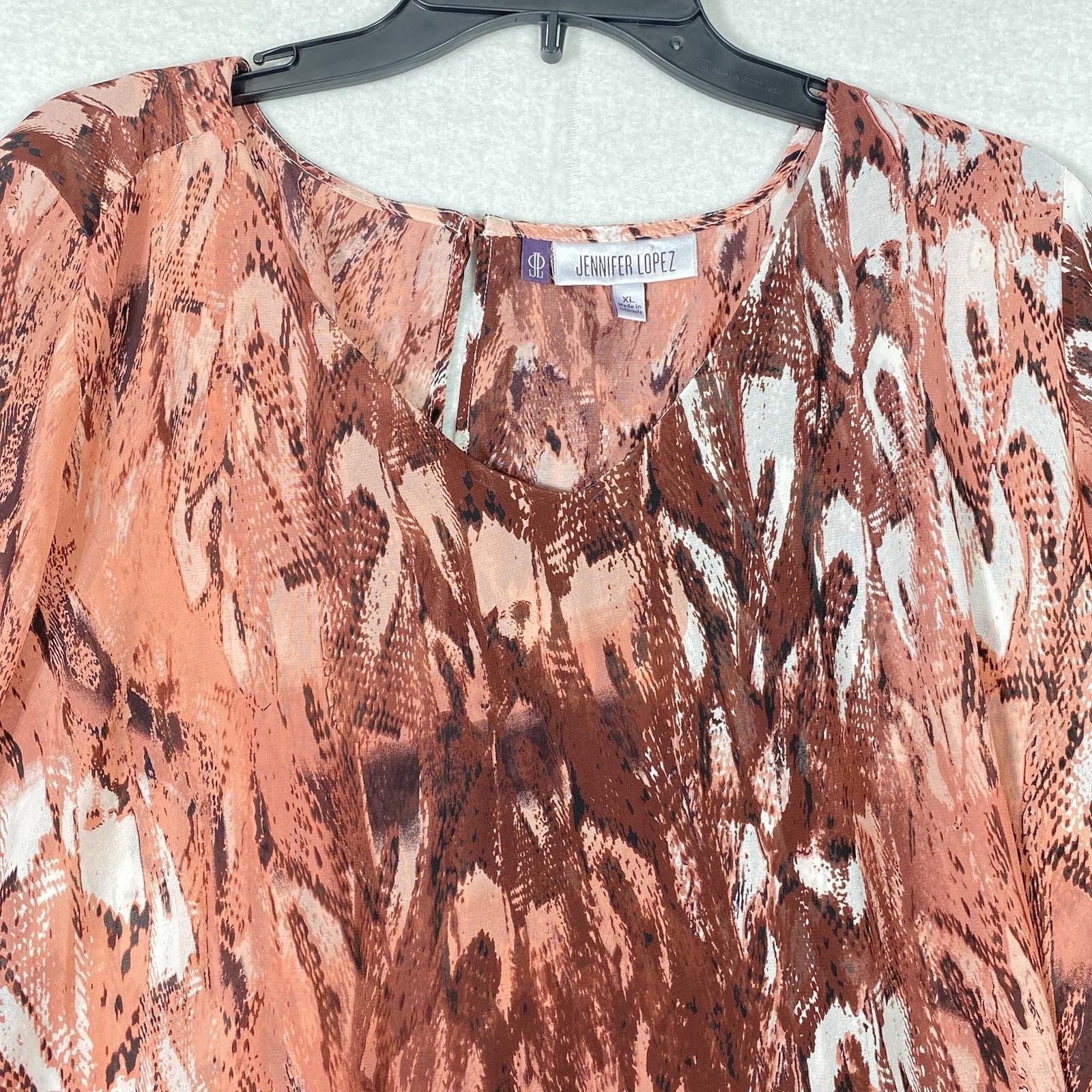 Jennifer Lopez Abstract Animal Print Blouse Women’s XL 3/4 Sleeve Layered Flowy