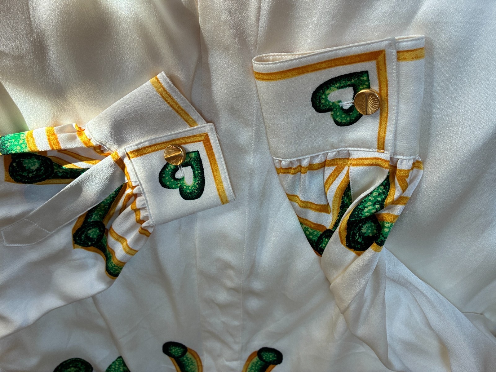 ESCADA SILK VINTAGE BLOUSE IN CREAM HEART PRINT IN GREEN YELLOW 38 FITS L