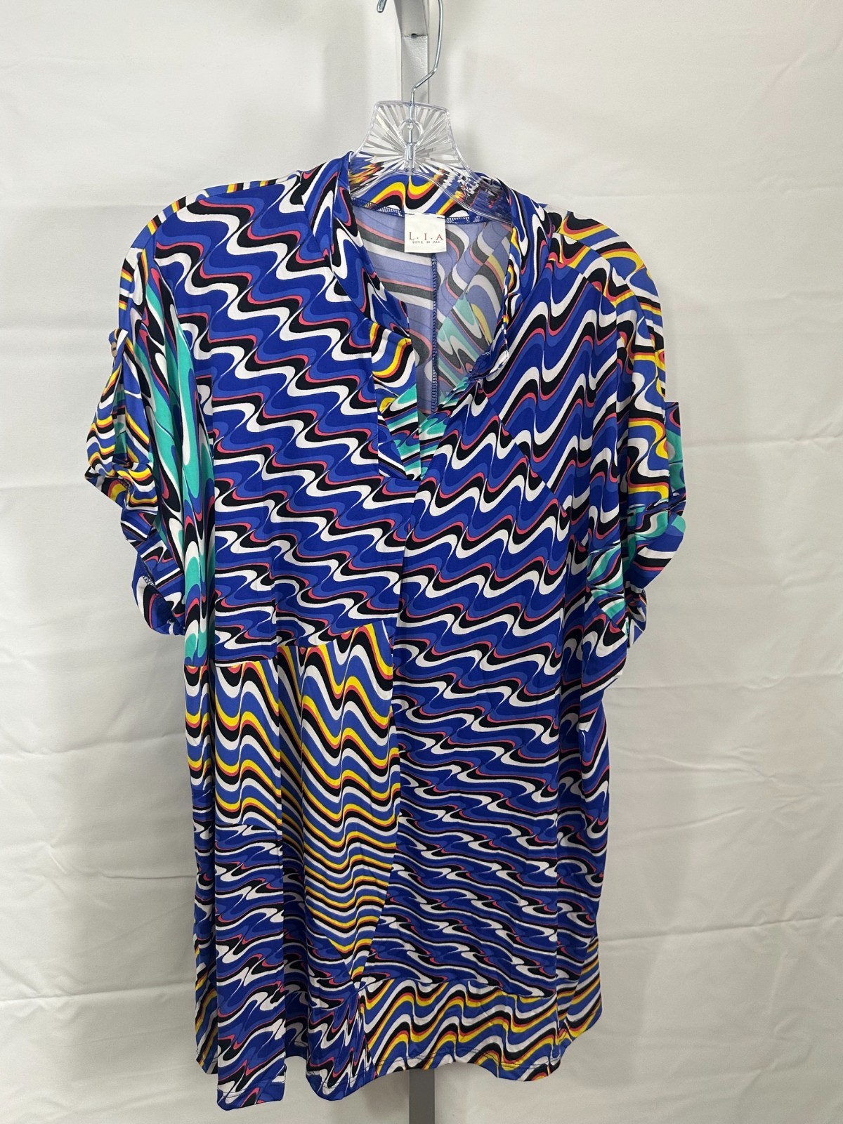 L.I.A Love Is All Multi‑Color Abstract Top | Large| NWT