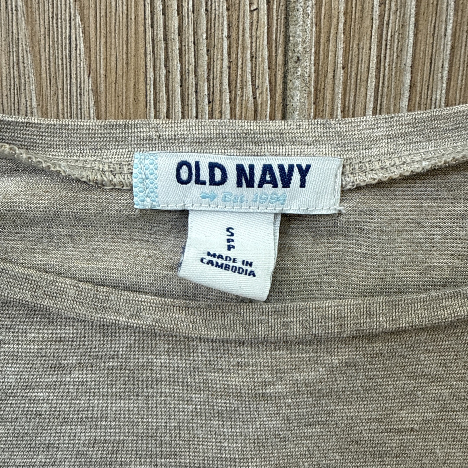Old Navy Women’s Heather Beige Gold Shimmer Long Sleeve Top Shirt – Small
