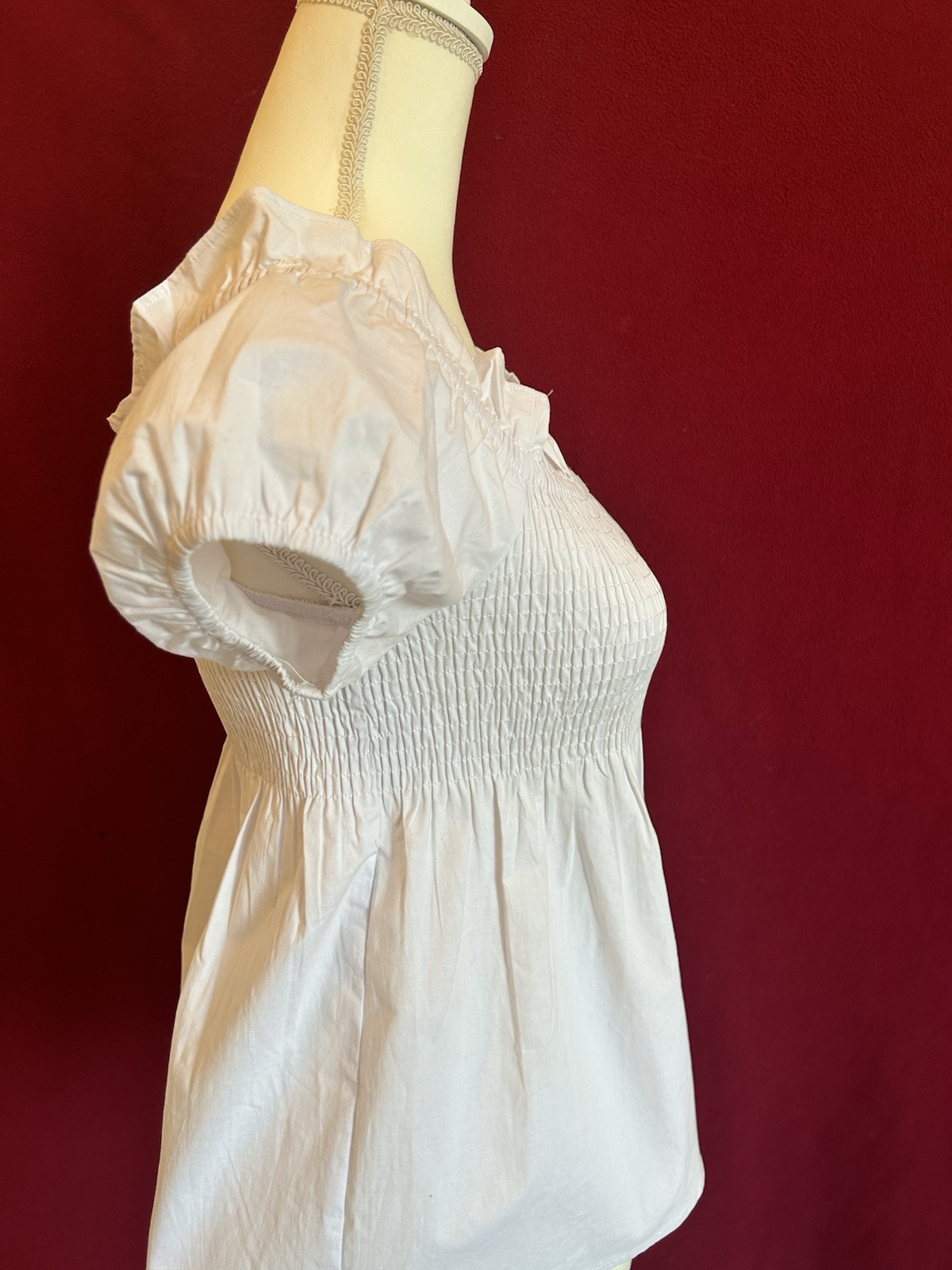 Ladies Top White Coastal Sz M Preppy Princess Fairy Cold Shoulder Or Cap