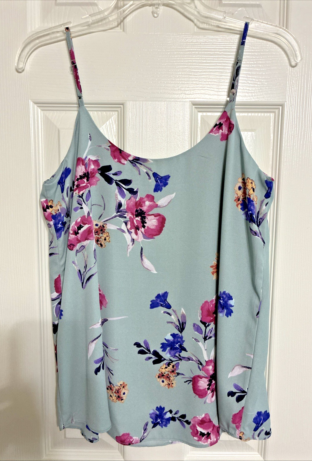 Pink Republic Sage Floral Cami Tank Top Women’s Medium V-Neck Chiffon