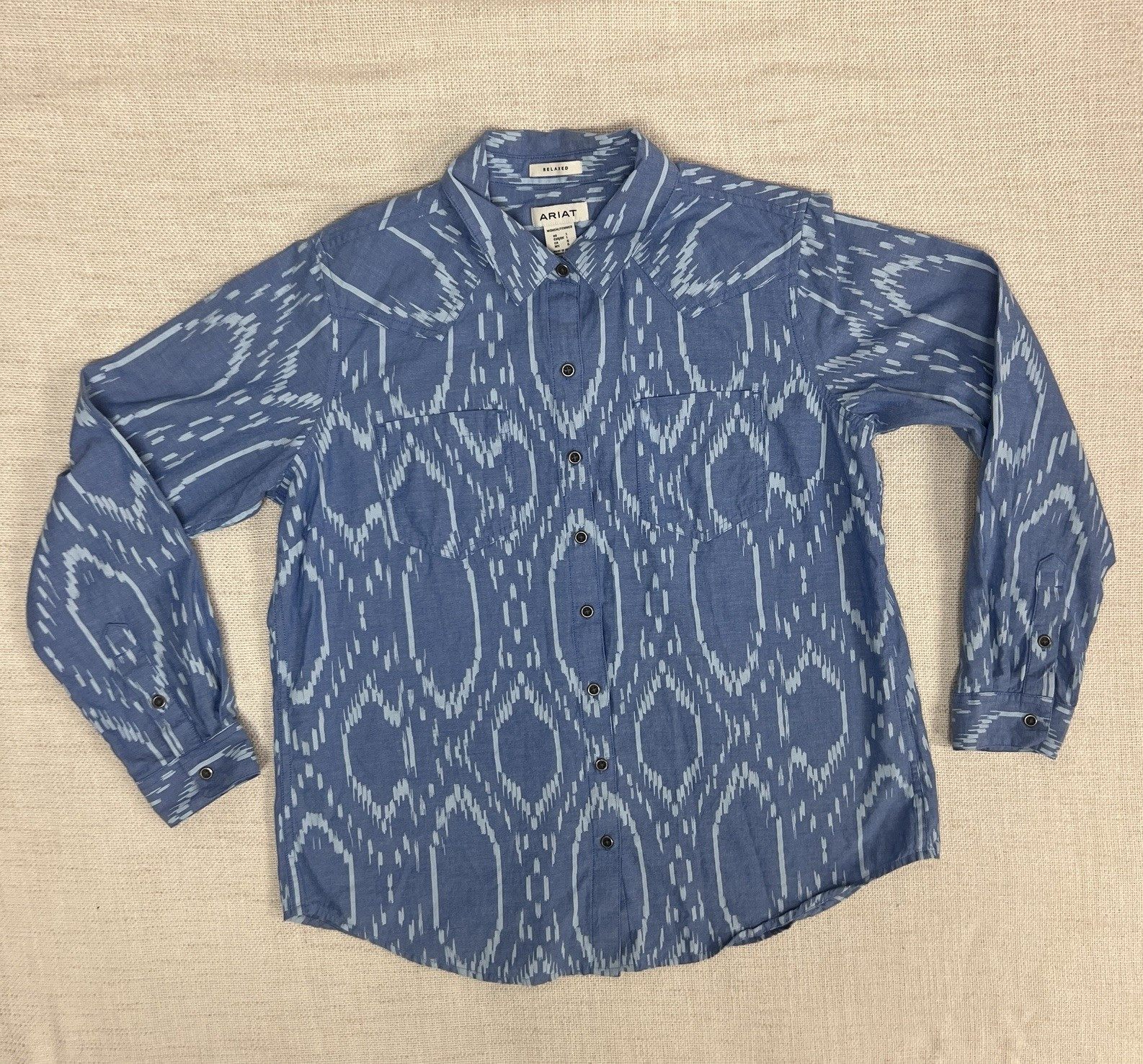 Ariat Women’s Billie Jean LS Shirt Sz L Ikat Button Up Western Relaxed