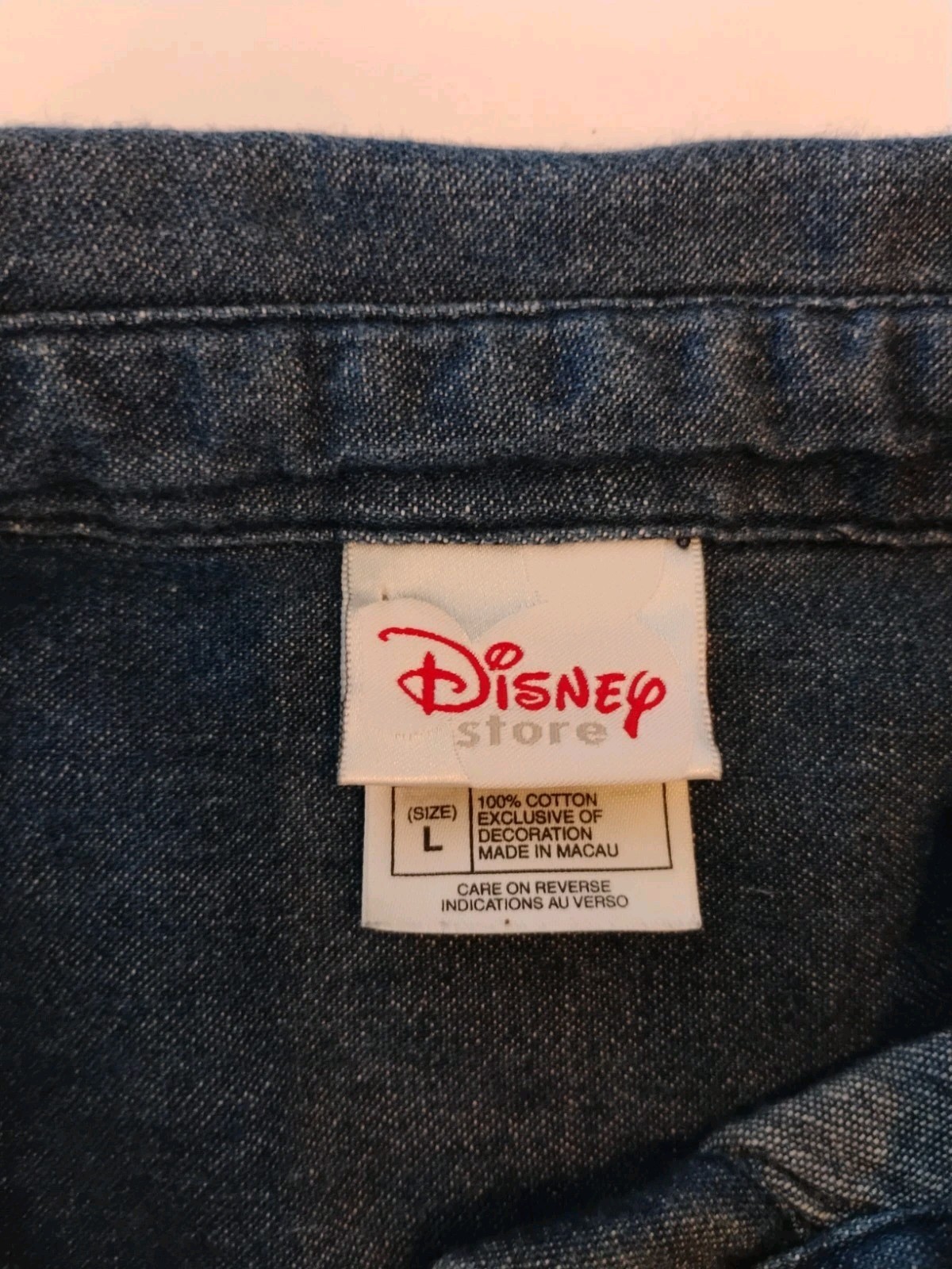 Disney Store Winnie The Pooh And Friends Denim Embroidered Button Down Shirt L
