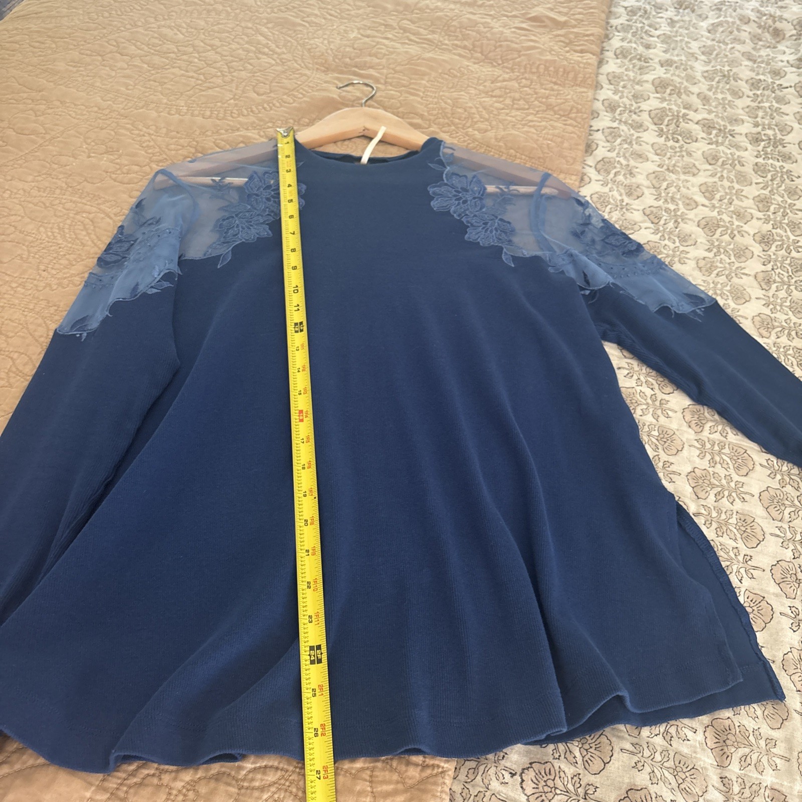 Free People Daniella lace shoulder a-line side slits long sleeve crew Top Size M
