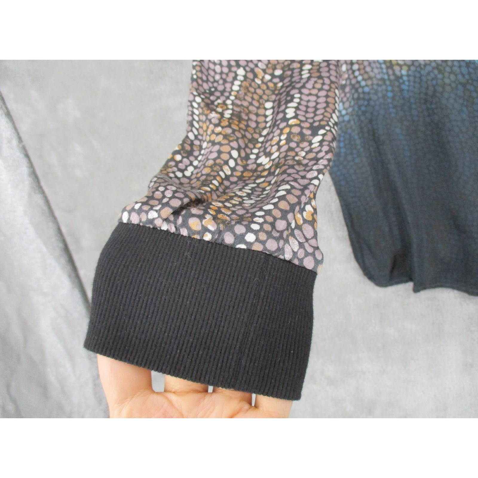 NU Denmark Blouse Womens Medium Button Keyhole Abstract Lightweight Career