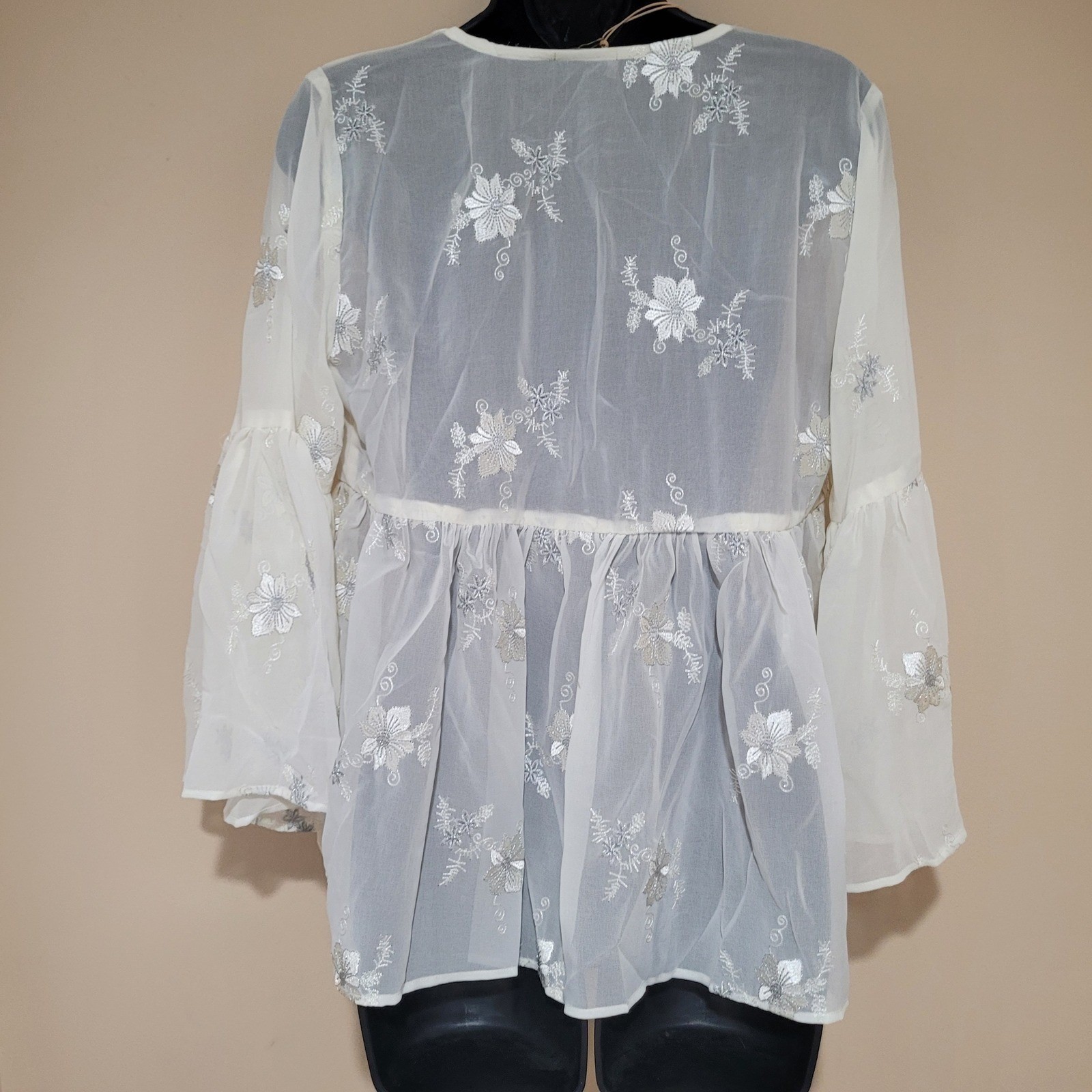 Show Me Your Mumu Ivory Floral Embroidered Bell Sleeve Poet Tie Top Small New