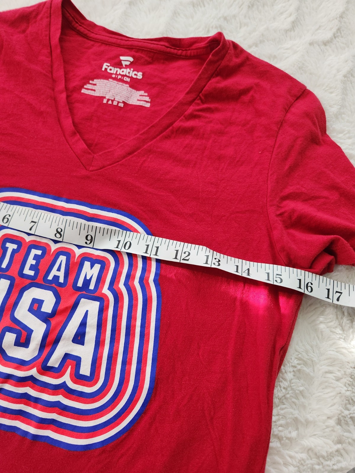 Fanatics Team USA Olympic Red V-Neck T-Shirt Women’s Small S Retro Graphic Tee