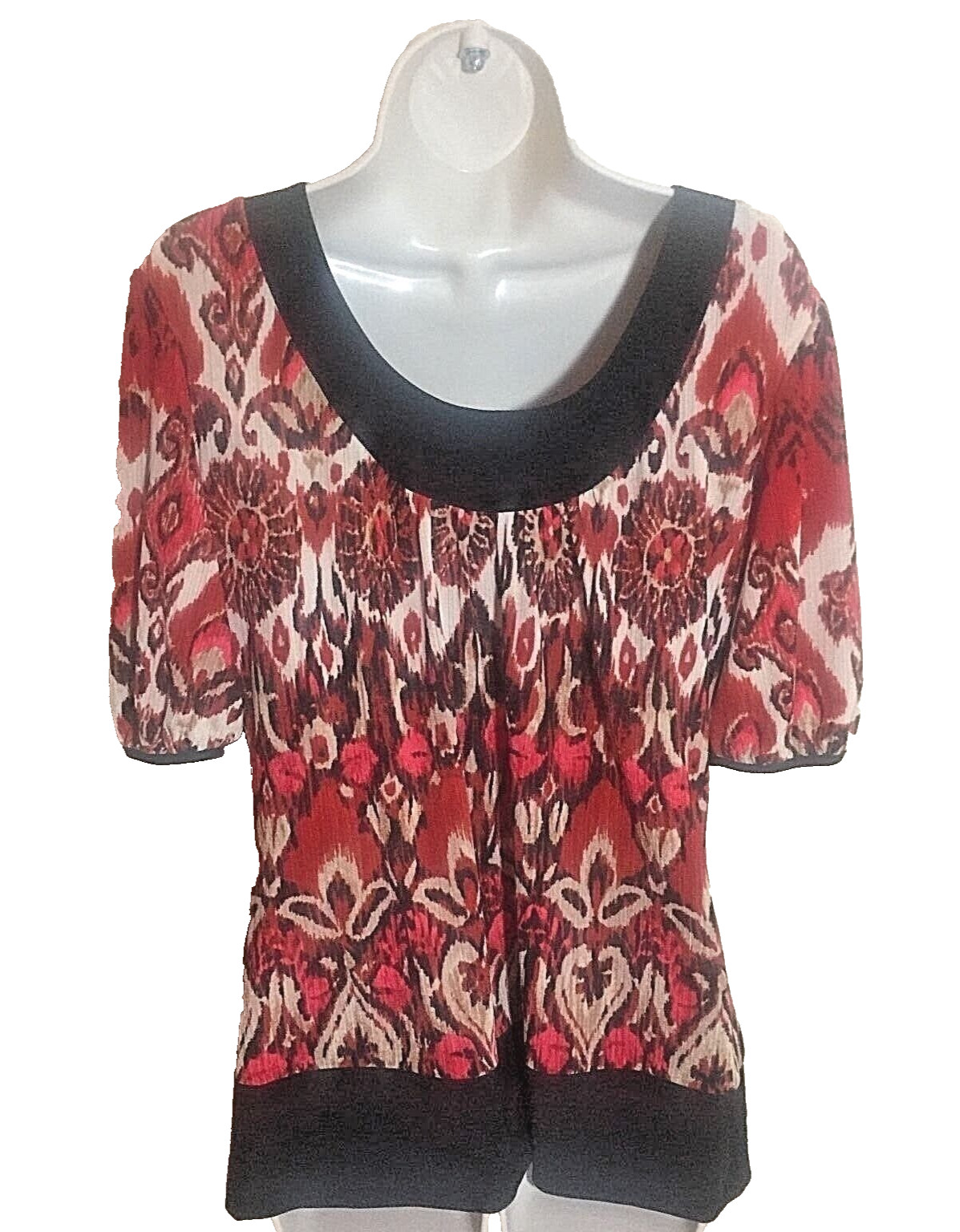 Women’s Blouse Size L Cute Stylish Fashion Light Weight Comfortable Fit