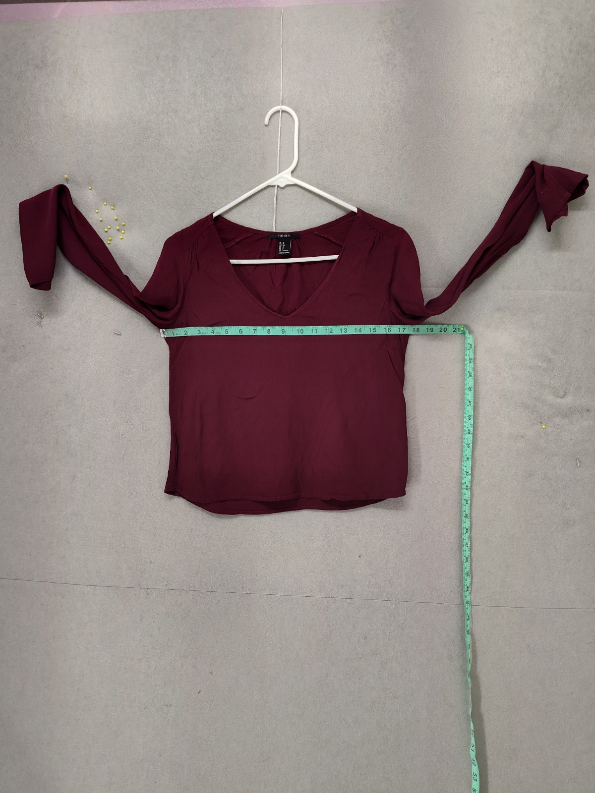 Forever 21 Women Top Small Burgundy 100% Rayon Long Sleeve V Neck Casual Fit