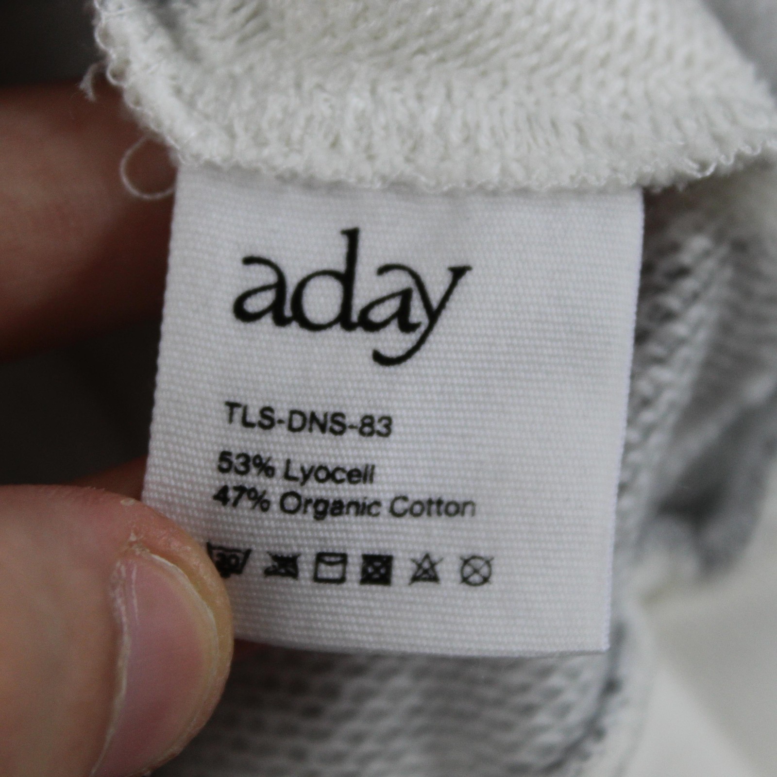 Aday Sweater Medium Stripe Polo Jersey Black White Half Zip Casual Travel Comfy