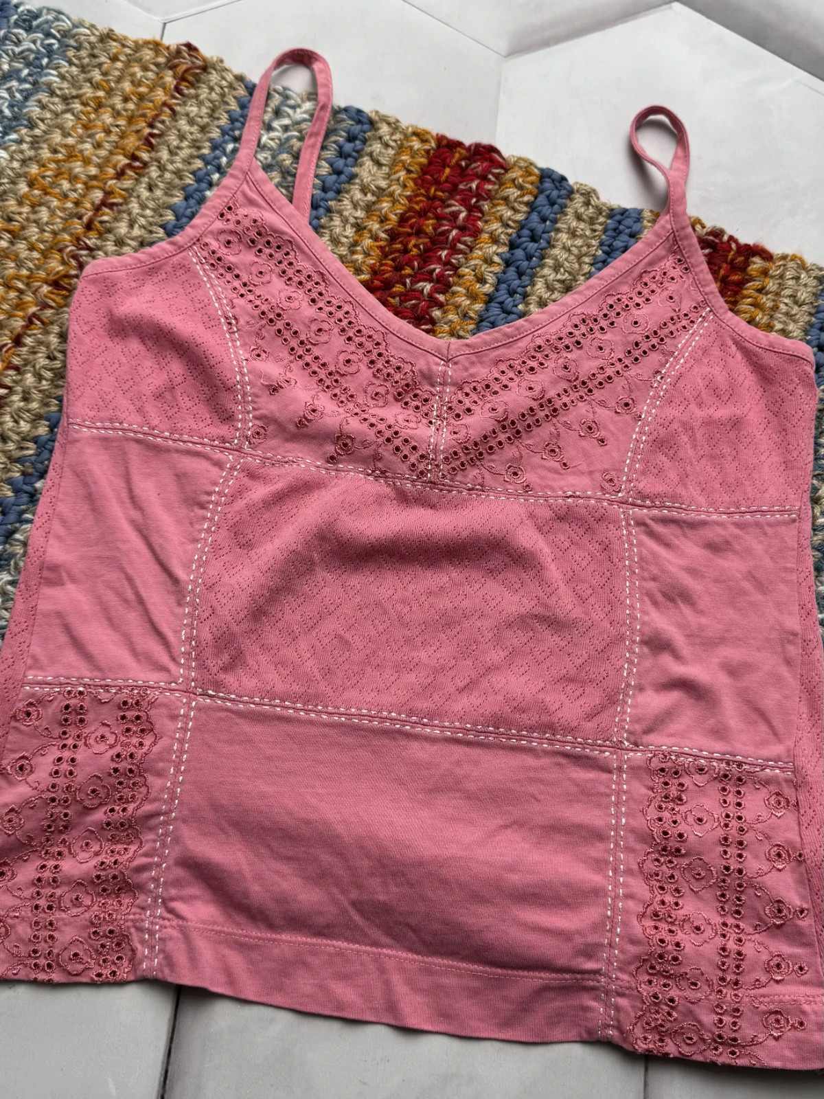 Eyelet Embroidered Cami Top Spaghetti Strap Boho Y2K Summer Tank Women’s Size S