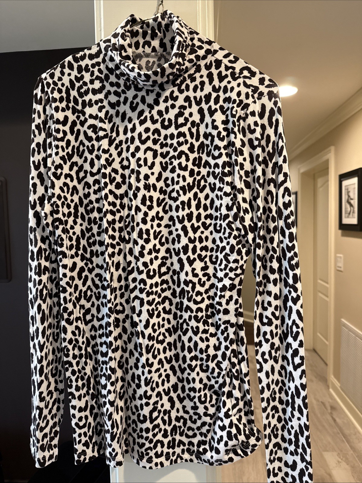 Lands End Brown Black White Leopard Print TurtleNeck Women’s M 10 12 Shaped Fit