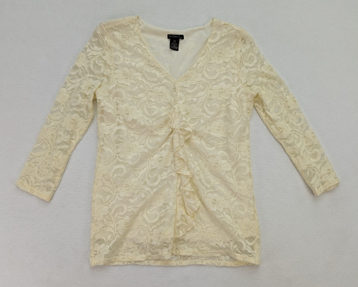 Nue Options Petites Women’s Top Size PM Ivory Cream Lace Ruffle