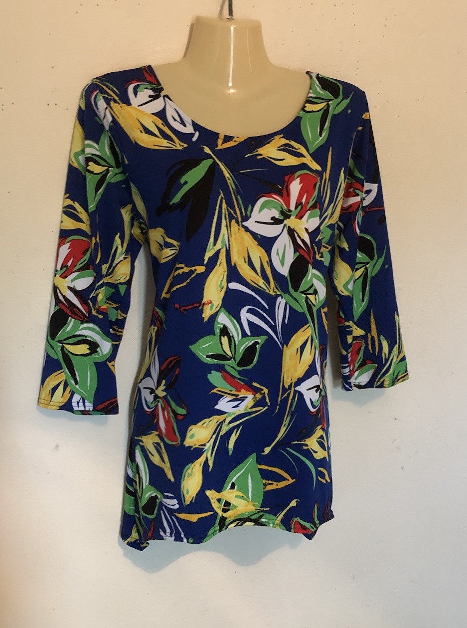 Easy Care Shark Bite Hem Tunic Top Sz Medium Blue Tropical Print Popover Blouse