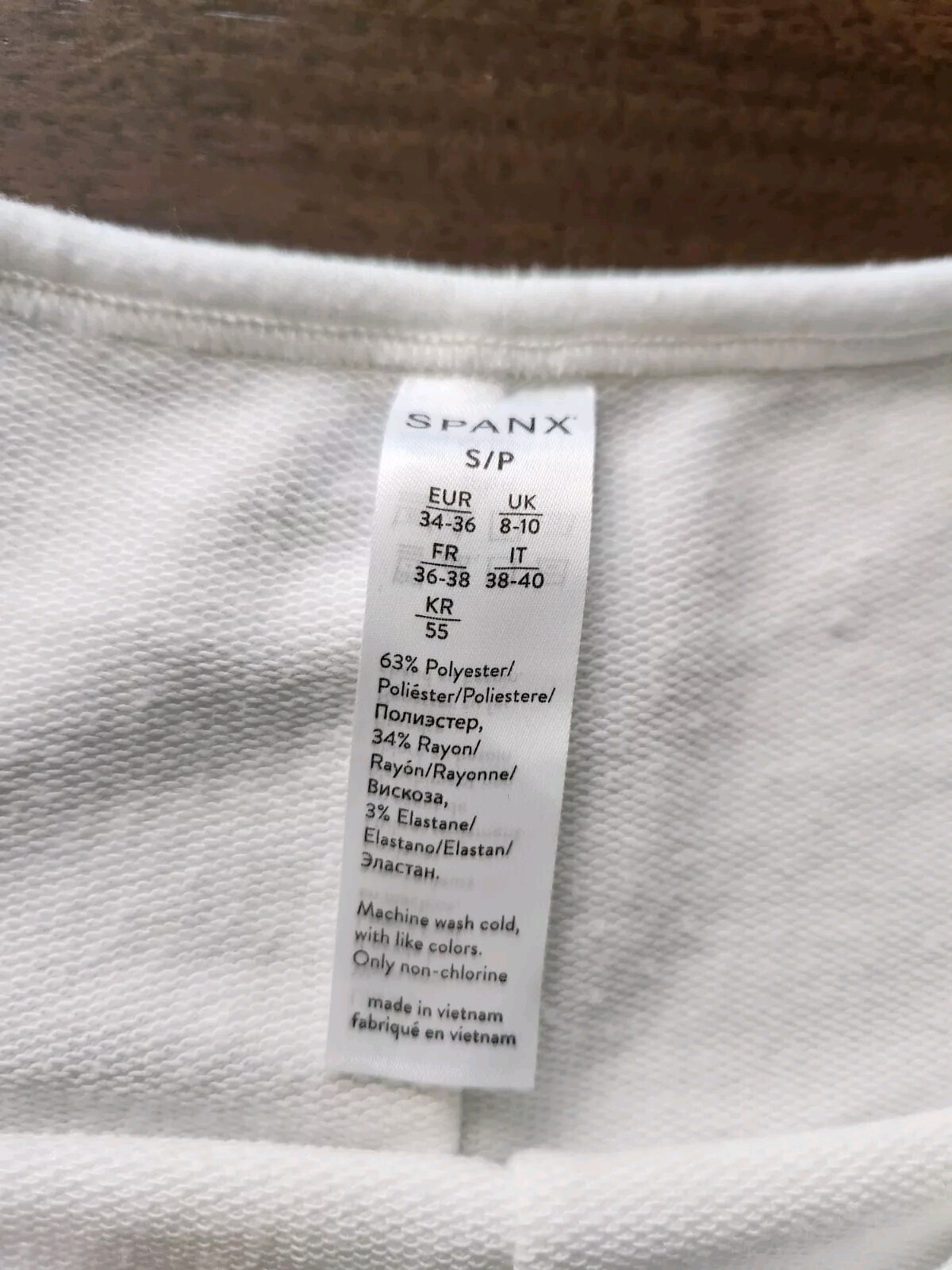 SPANX – White Perfect Length Top. Dolman 3/4 Sleeve. #50171R Women’s Size S