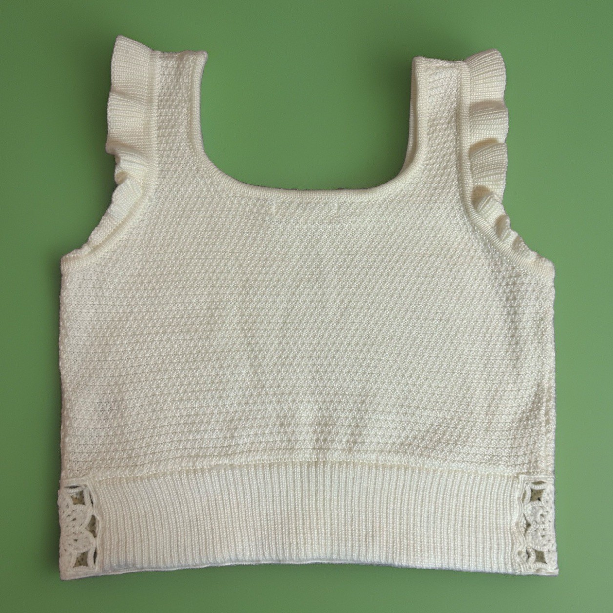 Madden NYC Ivory Color Knit Ruffle Crochet Boho Crop Top Sz. L