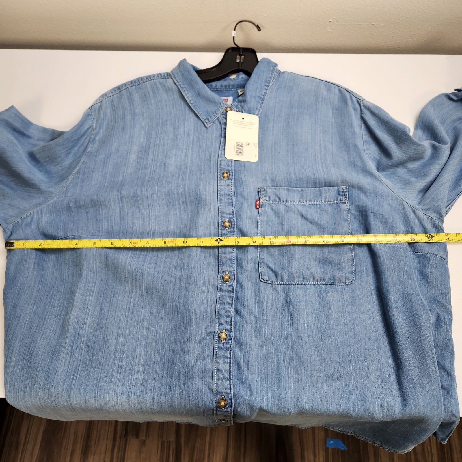 Levi’s Standard Fit Button Up Collared Pocket Shirt Womens Size 2X NWT