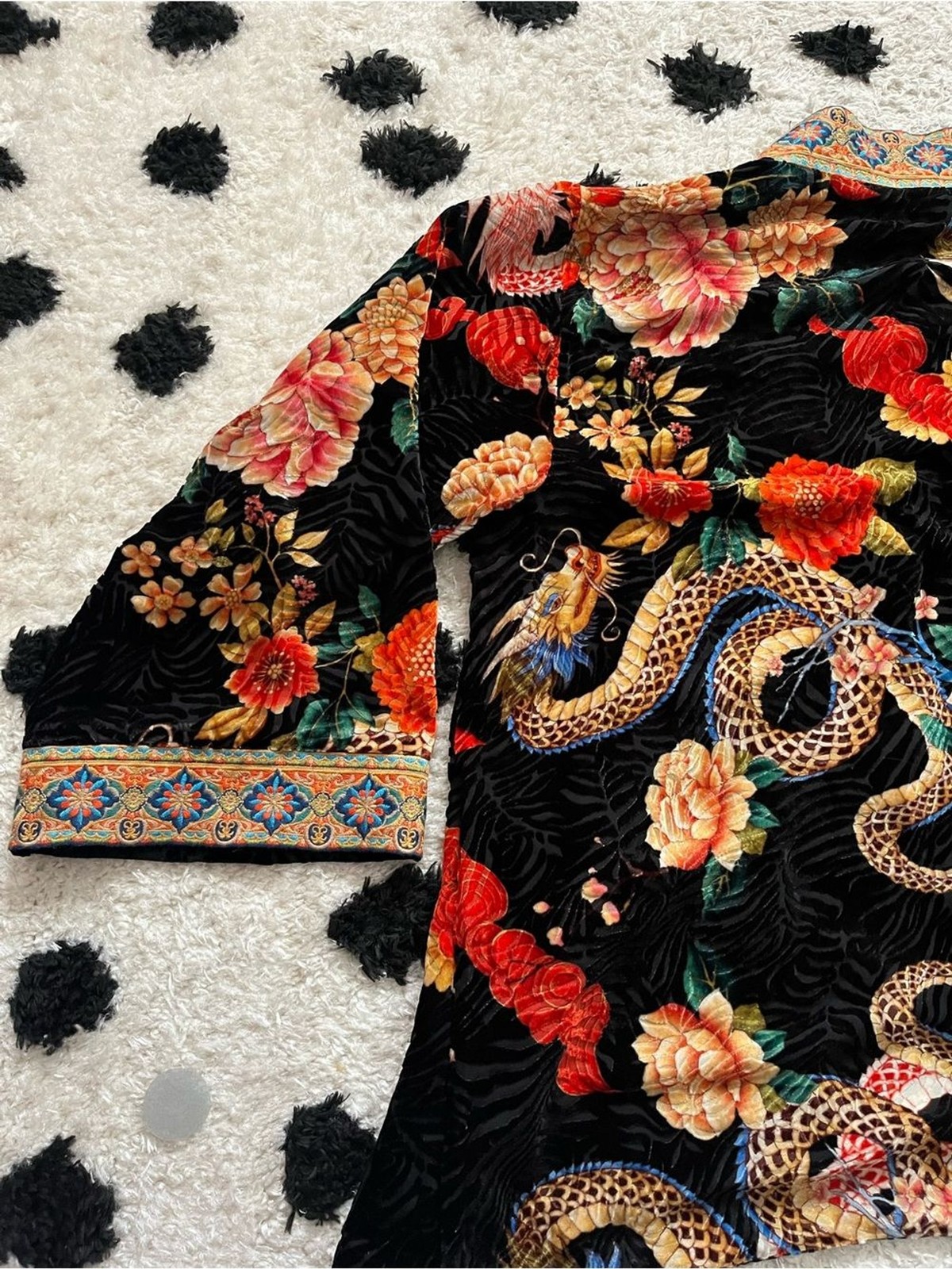 Johnny Was size XS Merhawi Kimono Black Velvet Dragon Kimono Jacket Embroidery