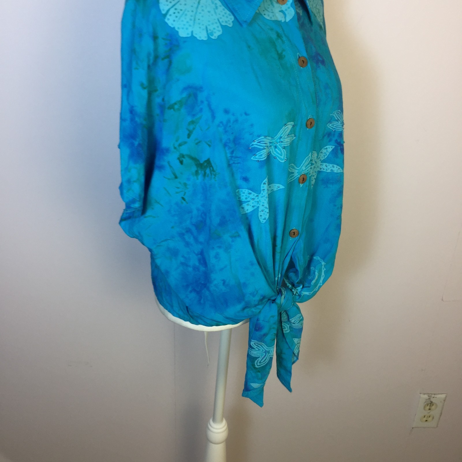 Bodacious Resortwear Hawaiian Shirt 1X Womans Plus Blue Beach Vacation Tie Front