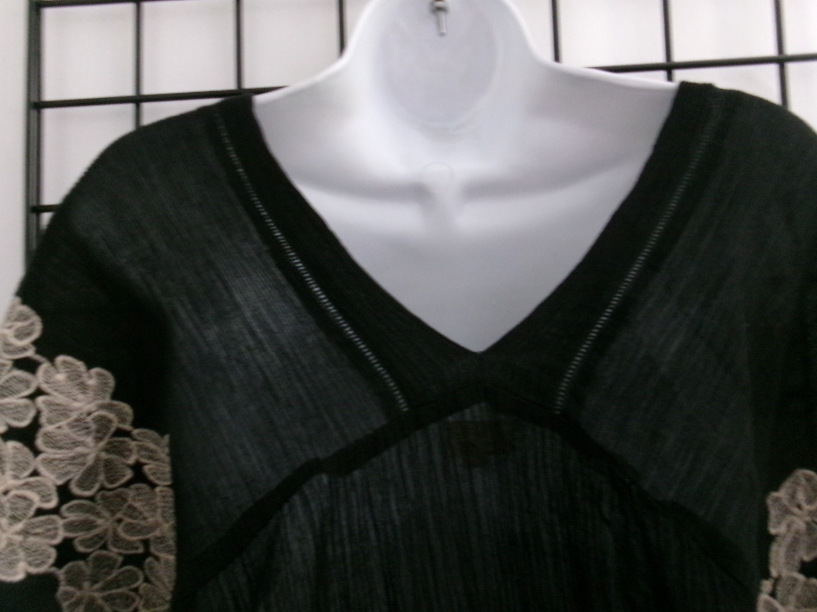 WORLD MARKET 🌸 ONE SIZE / S / M / L==CRINKLED BLACK / BOXY BOHO BLOUSE