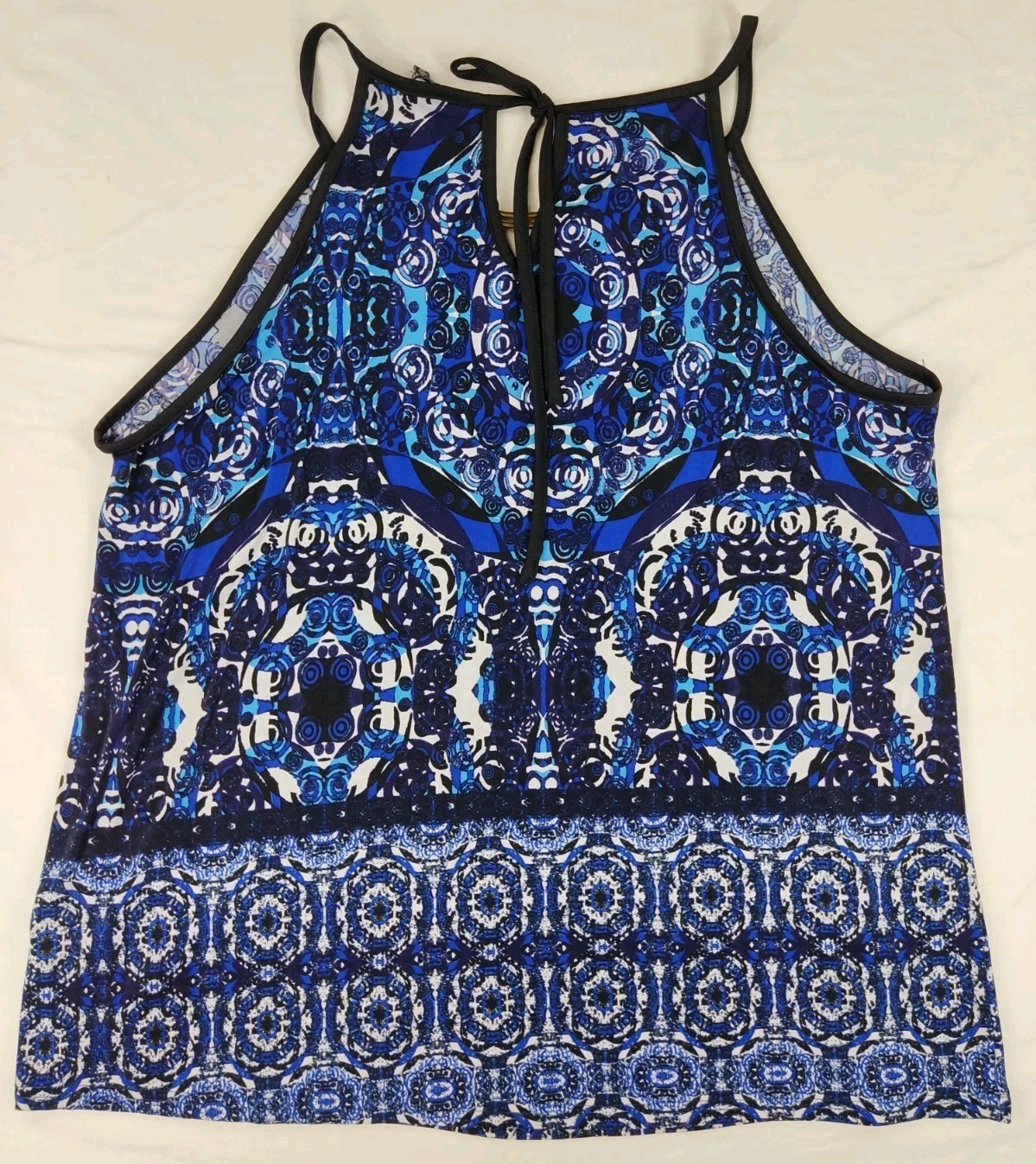 Unique Spectrum Size 2X Black Blue & White Sleeveless Keyhole Neck Stretch Top