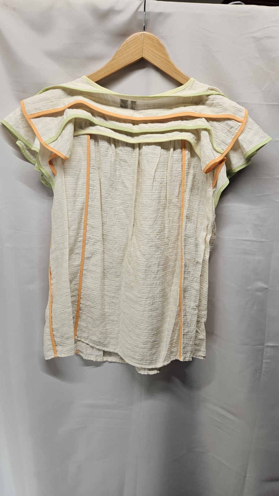 Womens Versona Size XS White Short Sleeve Ruffle Top