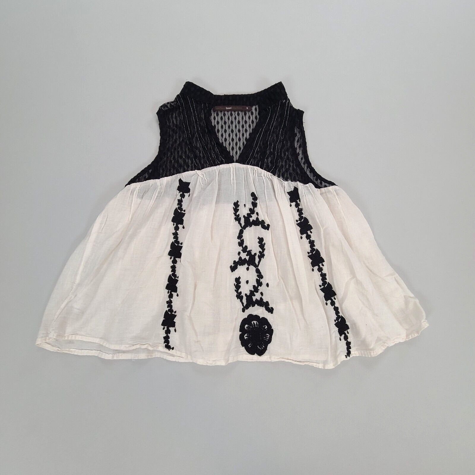 Hazel Shirt Womens Small White Black Casual Lightweight Blouse Ladies
