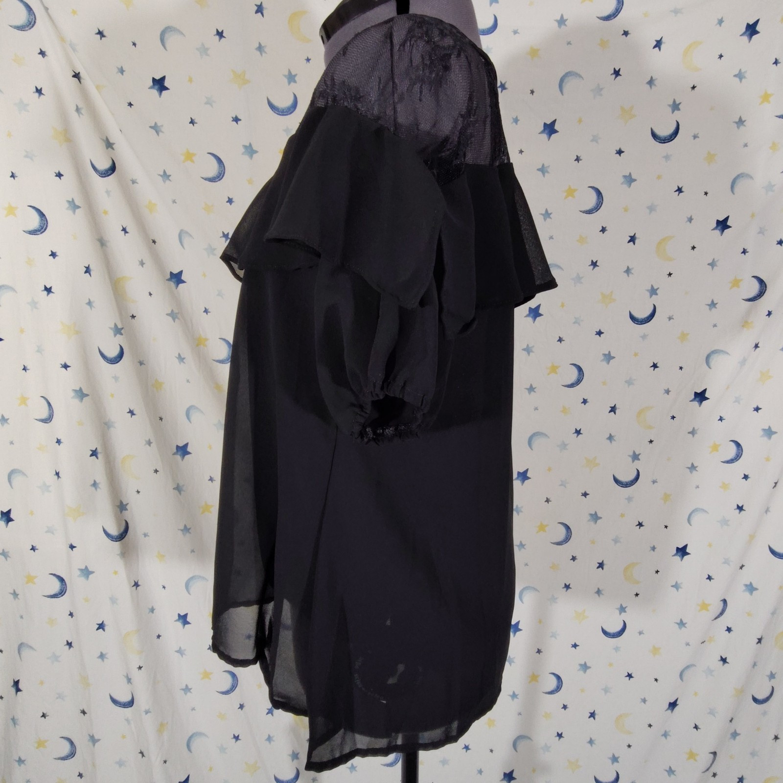 Black Chiffon & Lace Scoop Neck Ruffle Short Sleeve Blouse