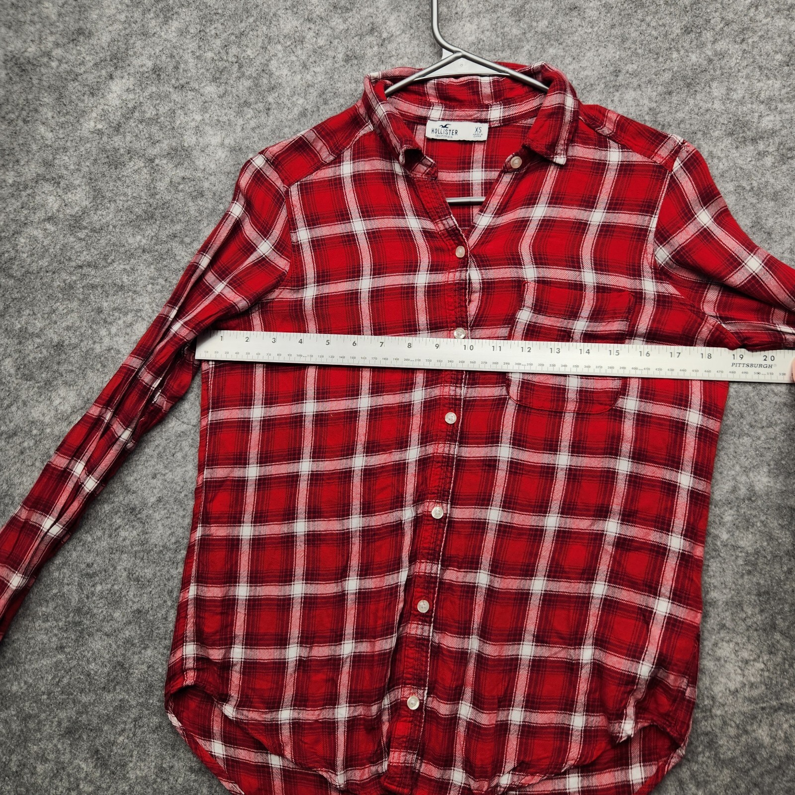 Hollister California Long Sleeve Women’s Size XS Red White Plaid Barrel Cuff