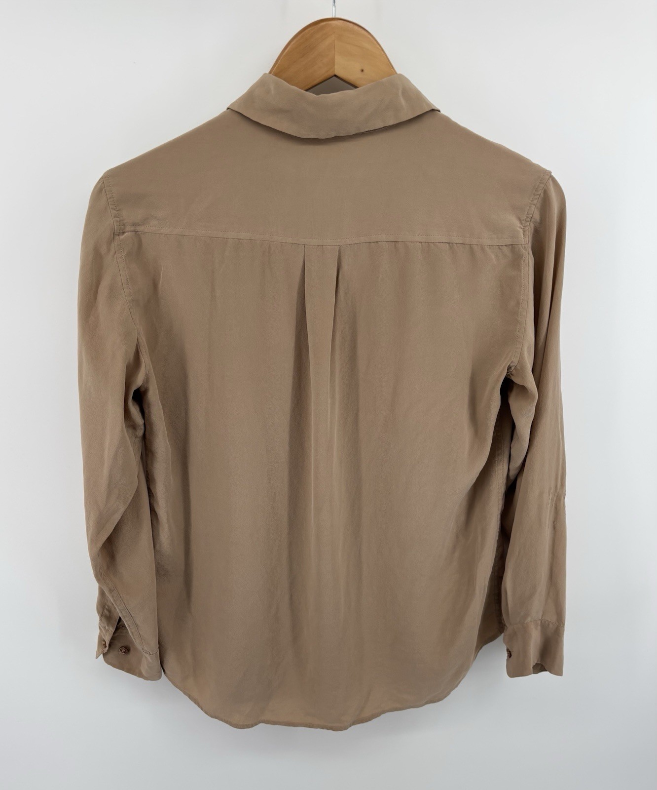 Equipment Femme 100% Silk Button Down Shirt Sz S Quiet Luxury Old Money Chic
